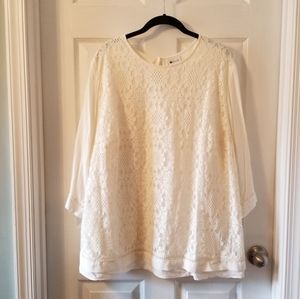 Stylus lace tunic